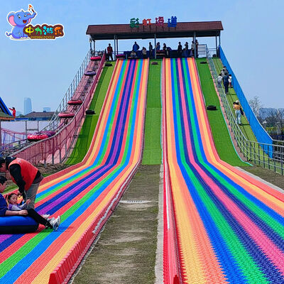 İyi bir fiyat. Lunapark Çocuk Gökkuşağı Kaydırağı Büyük Eğlence Ekipmanı çevrimiçi